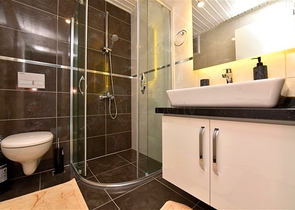 Schicke möblierte Villa mit 5+1 Grundriss im Zentrum von Alanya