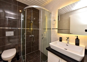 Schicke möblierte Villa mit 5+1 Grundriss im Zentrum von Alanya