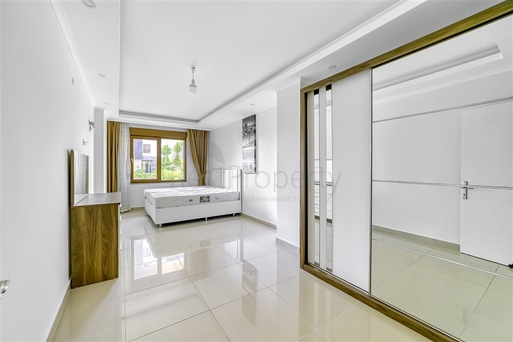 Duplex 3+1 mit eigenem Garten im Stadtteil Kestel Duplex 3+1 mit eigenem Garten im Stadtteil Kestel