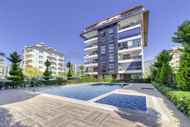 Duplex 3+1 mit eigenem Garten im Stadtteil Kestel Duplex 3+1 mit eigenem Garten im Stadtteil Kestel