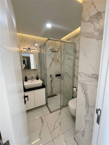 1+1 Wohnung im Zentrum von Alanya in einem neuen Haus