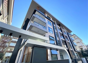 1+1 Wohnung im Zentrum von Alanya in einem neuen Haus