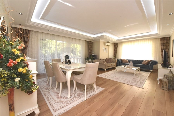 3+1 Wohnung mit separater Küche im Zentrum von Alanya