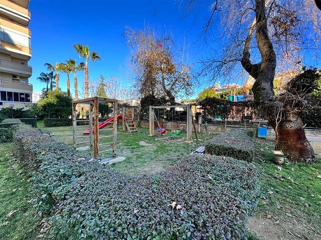 3+1 Wohnung mit separater Küche im Zentrum von Alanya