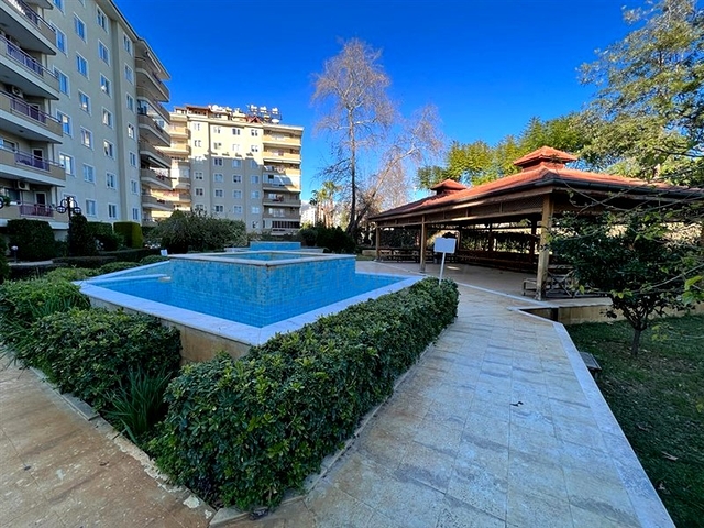 3+1 Wohnung mit separater Küche im Zentrum von Alanya