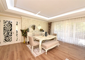 3+1 Wohnung mit separater Küche im Zentrum von Alanya