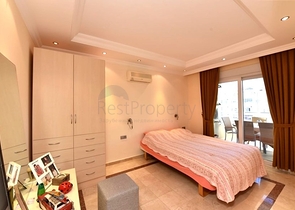 Große Wohnung in der ersten Zeile