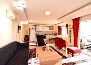 Große Wohnung in der ersten Zeile