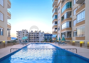 Große Wohnung in der ersten Zeile