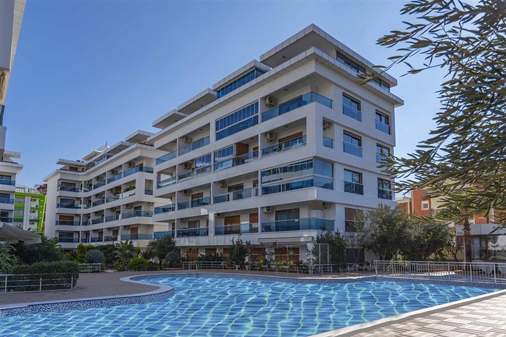 Geräumiges Penthouse vom Eigentümer mit 2+1 Grundriss im Stadtteil Kestel