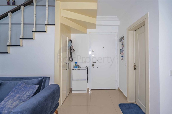 Geräumiges Penthouse vom Eigentümer mit 2+1 Grundriss im Stadtteil Kestel