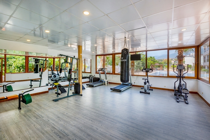 Geräumiges Penthouse vom Eigentümer mit 2+1 Grundriss im Stadtteil Kestel