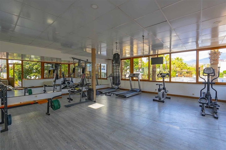 Geräumiges Penthouse vom Eigentümer mit 2+1 Grundriss im Stadtteil Kestel