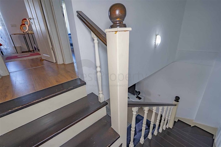 Geräumiges Penthouse vom Eigentümer mit 2+1 Grundriss im Stadtteil Kestel