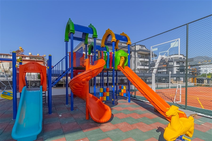 Neuer Komplex 1500 Meter vom Meer entfernt im Bezirk Oba