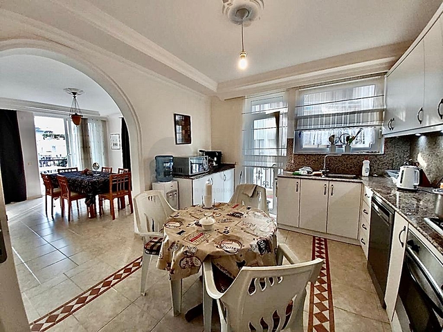 Wohnung im Zentrum von Alanya mit der Möglichkeit, eine Aufenthaltserlaubnis zu erhalten Wohnung im Zentrum von Alanya mit der Möglichkeit, eine Aufenthaltserlaubnis zu erhalten