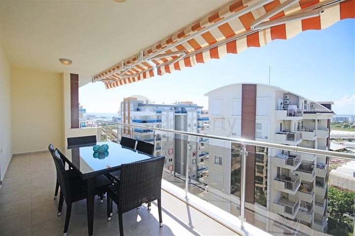 Geräumiges 3+1 Penthouse 750 Meter vom Meer entfernt in Avsallar Geräumiges 3+1 Penthouse 750 Meter vom Meer entfernt in Avsallar