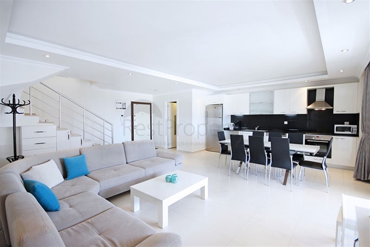 Geräumiges 3+1 Penthouse 750 Meter vom Meer entfernt in Avsallar Geräumiges 3+1 Penthouse 750 Meter vom Meer entfernt in Avsallar