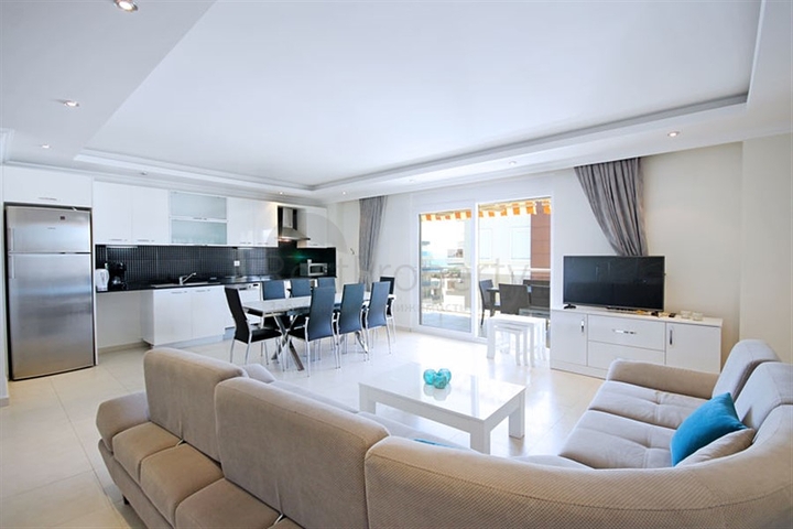 Geräumiges 3+1 Penthouse 750 Meter vom Meer entfernt in Avsallar Geräumiges 3+1 Penthouse 750 Meter vom Meer entfernt in Avsallar