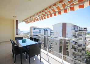 Geräumiges 3+1 Penthouse 750 Meter vom Meer entfernt in Avsallar Geräumiges 3+1 Penthouse 750 Meter vom Meer entfernt in Avsallar