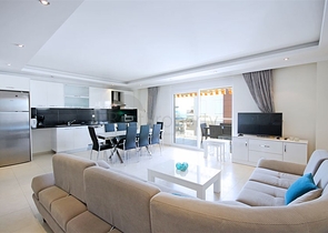 Geräumiges 3+1 Penthouse 750 Meter vom Meer entfernt in Avsallar Geräumiges 3+1 Penthouse 750 Meter vom Meer entfernt in Avsallar
