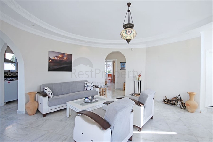 Villa mit Panoramablick auf das Meer