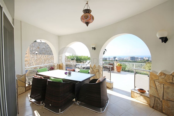 Villa mit Panoramablick auf das Meer