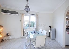 Villa mit Panoramablick auf das Meer