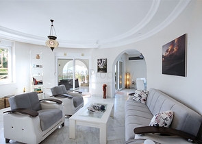 Villa mit Panoramablick auf das Meer