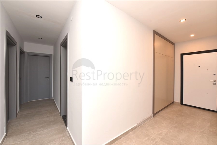 Geräumige 3+1-Wohnung für eine große Familie in der Nähe von Oba 