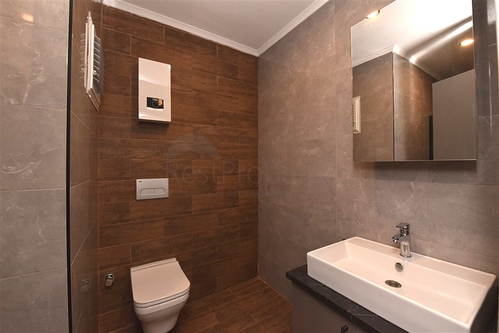 Geräumige 3+1-Wohnung für eine große Familie in der Nähe von Oba 