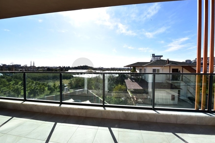 Geräumige 3+1-Wohnung für eine große Familie in der Nähe von Oba 