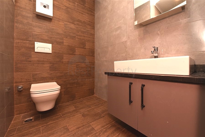 Geräumige 3+1-Wohnung für eine große Familie in der Nähe von Oba 