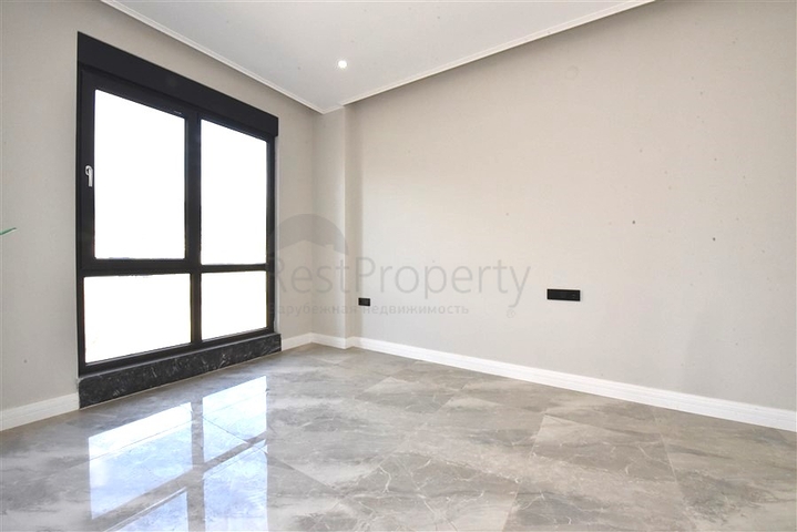 Geräumige Wohnung in einem neuen Komplex