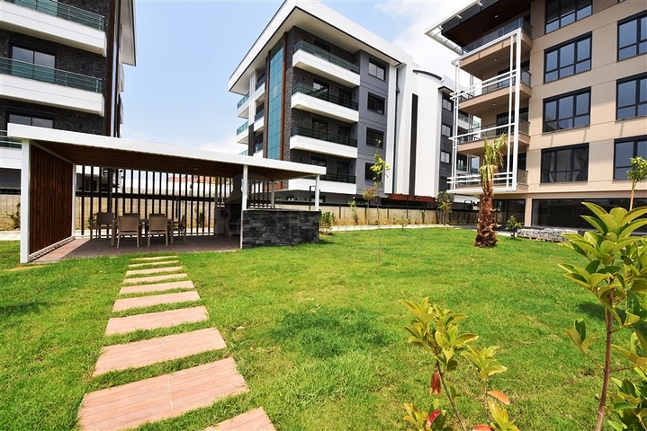 Geräumige Wohnung in einem neuen Komplex