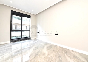 Geräumige Wohnung in einem neuen Komplex