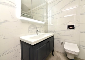 Geräumige Wohnung in einem neuen Komplex