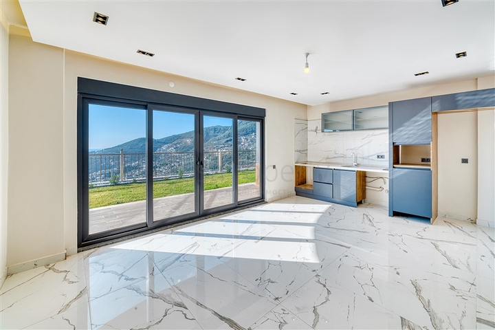 Villen mit Meerblick in zentraler Lage in Alanya