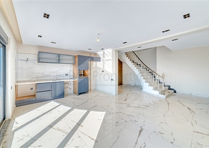 Villen mit Meerblick in zentraler Lage in Alanya