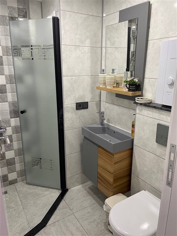 Wohnung in einem neuen Haus 300 m vom Meer entfernt im Zentrum von Alanya