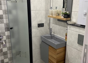 Wohnung in einem neuen Haus 300 m vom Meer entfernt im Zentrum von Alanya