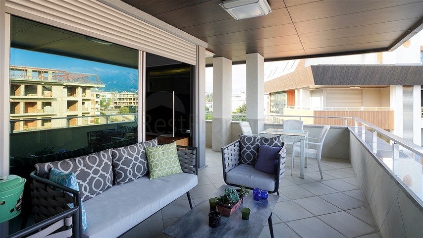 Schickes Penthouse 3+2 im Stadtteil Oba