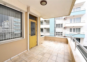 Möblierte 3+1-Wohnung in der Nähe des Meeres in der Gegend von Oba