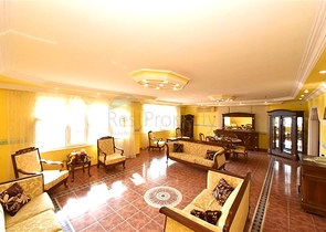 Möblierte 3+1-Wohnung in der Nähe des Meeres in der Gegend von Oba