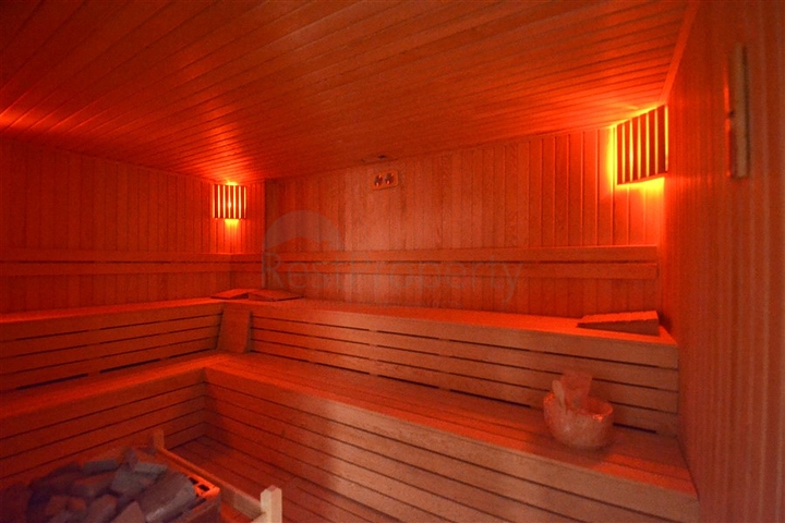 Penthouse 3+1 in einer Wohnanlage mit Infrastruktur im Stadtteil Kargicak