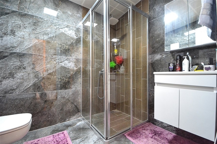 Penthouse 3+1 in einer Wohnanlage mit Infrastruktur im Stadtteil Kargicak