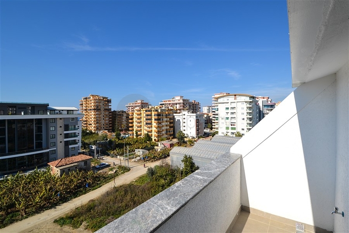 Penthouse 3+1 in einer Wohnanlage mit Infrastruktur im Stadtteil Kargicak