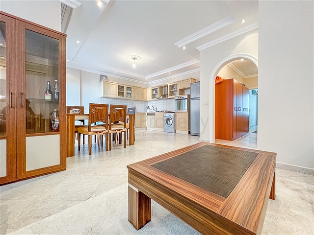 Geräumige 2+1 Wohnung im Stadtteil Tosmur