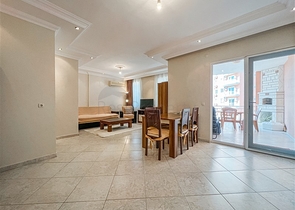 Geräumige 2+1 Wohnung im Stadtteil Tosmur