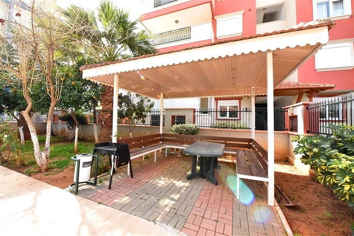 Möbliertes Penthouse mit drei Schlafzimmern im Stadtteil Oba